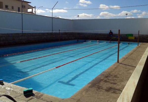 Genes Academia: funcionários recebem treinamento quanto ao uso correto de produtos para piscina