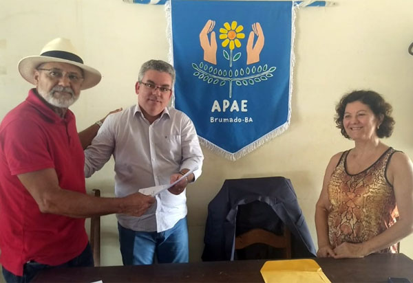 Brumado: Apae recebeu visita do diretor do Núcleo Produtivo 13 da Secretaria Estadual de Educação