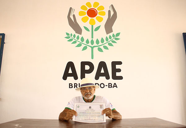 Brumado: Genival Matos parabeniza Subtenente Edmundo pelo novo desafio no Paraná e apoio os eventos da Apae