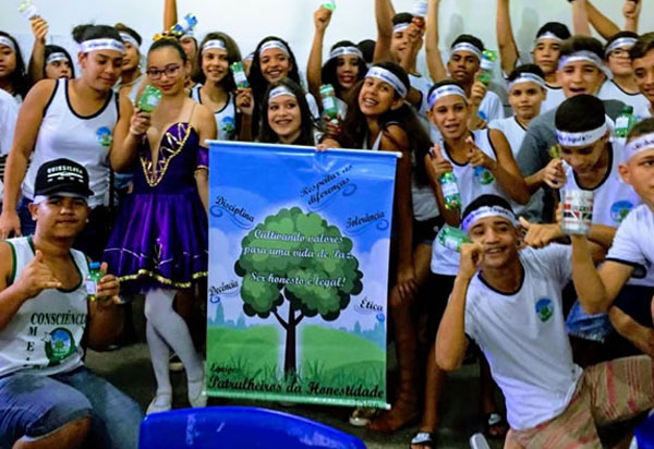 Brumado: CMEAS realizou Gincana Educativa com o tema 'Ser Honesto é Legal'