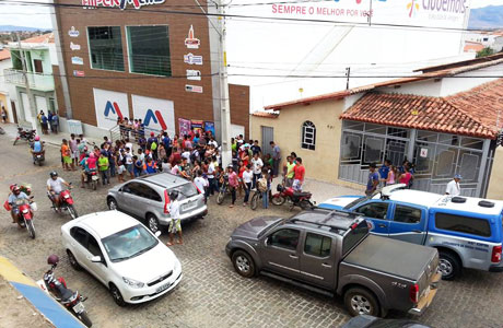 Livramento: Criança morre após ser esmagada por elevador de supermercado