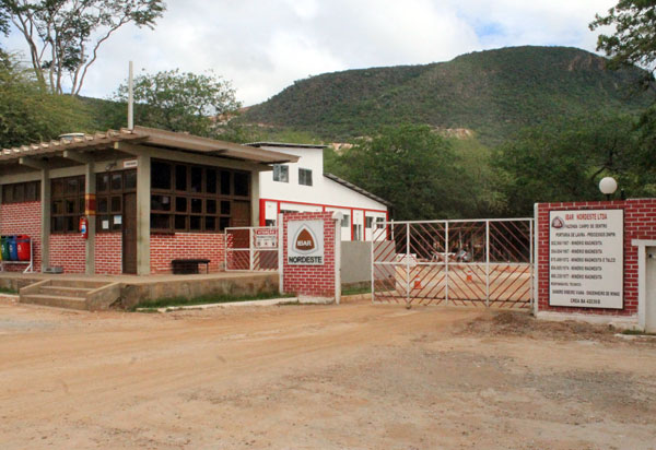 Brumado: Ibar Nordeste S.A é denunciada no MP-BA por despejar particulados nocivos na atmosfera e prejudicar a comunidade Lagoa Funda