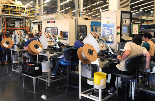 Produção industrial cresce pelo quarto mês consecutivo, com alta de 1,1%