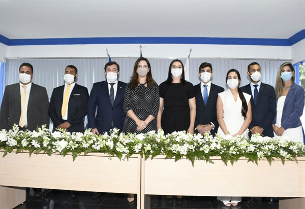 Ingrid Freire é empossada presidente da OAB de Brumado