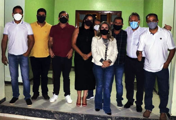 Deputada Ivana Bastos recebe apoio de grupo político de Rio de Contas