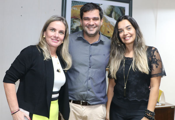 Ivana e Vanessa buscam investimentos para a agricultura familiar em Lençóis