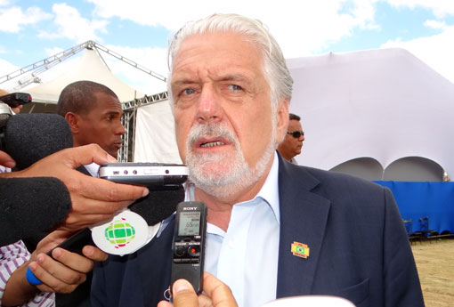 Jaques Wagner aparece como favorito nas intenções de voto para o Senado