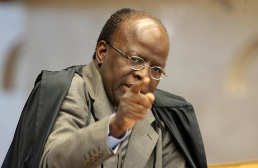 É publicada aposentadoria de Joaquim Barbosa como ministro STF