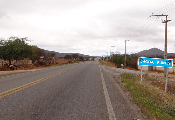 Brumado: Dupla assalta lanchonete na comunidade Lagoa Funda