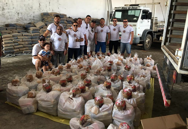 Loja Maçônica Manoel Carvalho distribuiu cestas básicas para famílias carentes em Aracatu