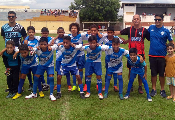 Brumado: atletas da escolinha de Futebol LUSAC passam em peneira do América-MG