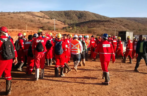 Brumado: trabalhadores do Parque Eólico se mobilizam e protestam contra baixos salários