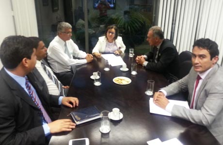 AGUIBERTO, MÁRCIO E CASTILHO VISITAM LÍDICE DA MATA