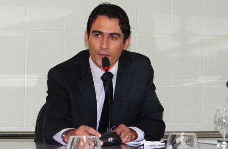 Márcio preocupado com o desemprego ao fim das obras da FIOL