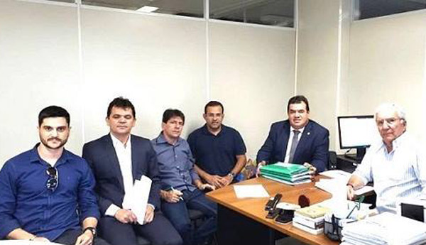 Deputado Marquinho Viana solicita ampliação de rede de energia para 4 municípios