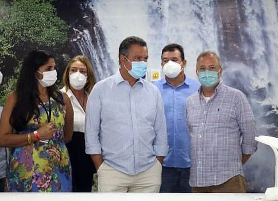 Deputado Marquinho Viana com Rui Costa, prefeitos e lideranças na inauguração da Policlínica em Brumado