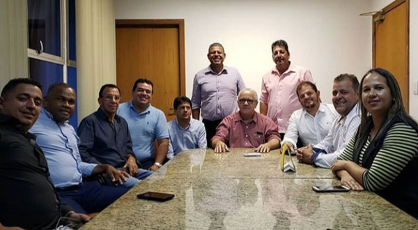 Deputado Marquinho Viana leva prefeitos e vereadores para audiência na SDR