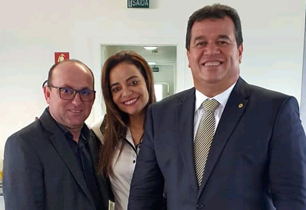 Deputado Marquinho Viana participa de reunião na Serin com prefeito de Jânio Quadros
