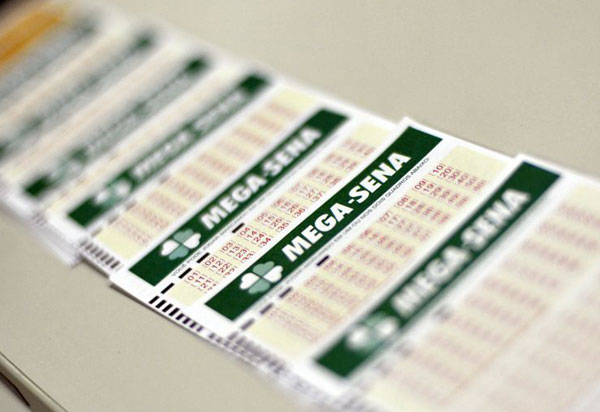 Apostador de Curitiba acerta Mega Sena e leva prêmio de R$ 20 milhões