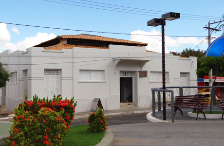 Brumado: Mercado de Artes recebe nova pintura