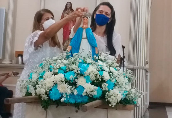 Brumado: Matriz do Bom Jesus celebra missa de encerramento do mês mariano