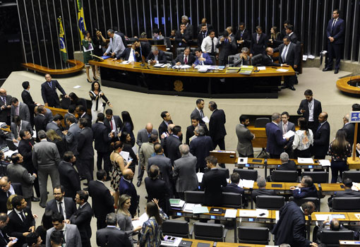 Novas regras eleitorais aprovadas no Congresso já valerão em 2018