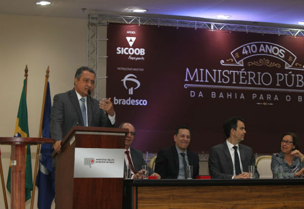 Bahia: sancionada lei que altera quadro de funcionários do Ministério Público