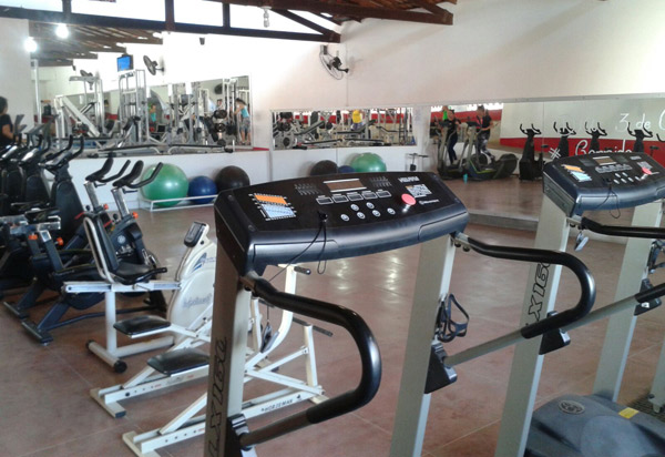 Nova Genes Academia: espaço climatizado, Musculação, Natação, aulas de Dança e Funcional adulto e infantil 