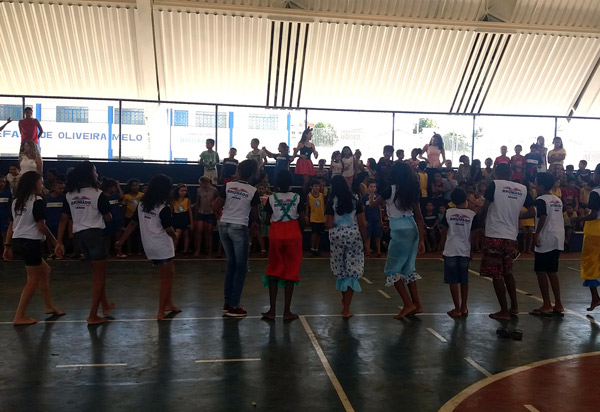 Brumado: Núcleo de Cidadania dos Adolescentes promove ações em alusão ao Dia da Criança