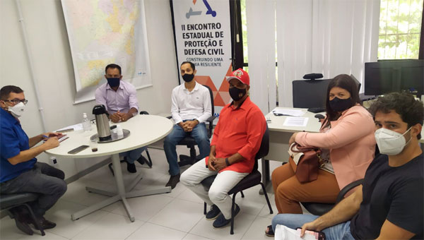 Operação Água Potável é iniciada em Brumado após reivindicação da vereadora Verimar do Sindicato