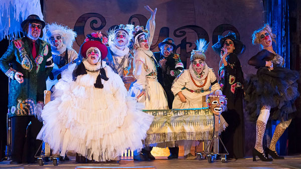 Grupo Galpão de Teatro apresenta em Brumado o espetáculo Os Gigantes da Montanha, com entrada gratuita