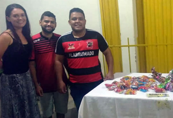 FlaBrumado entregou ovos de Páscoa arrecadados durante campanha 