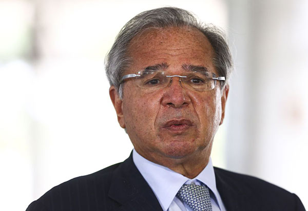 Valor médio de auxílio emergencial será de R$ 250, diz Guedes