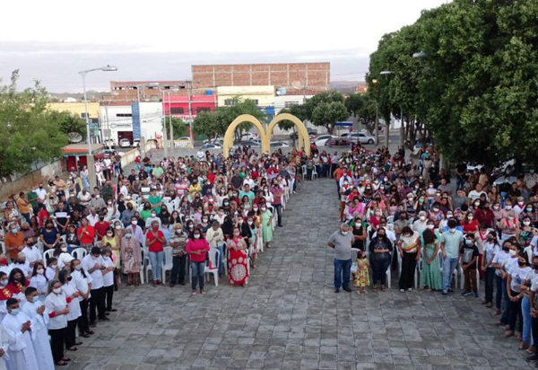 Brumado: Paróquia Nossa Senhora da Conceição Aparecida e São Cristóvão celebra Pentecostes