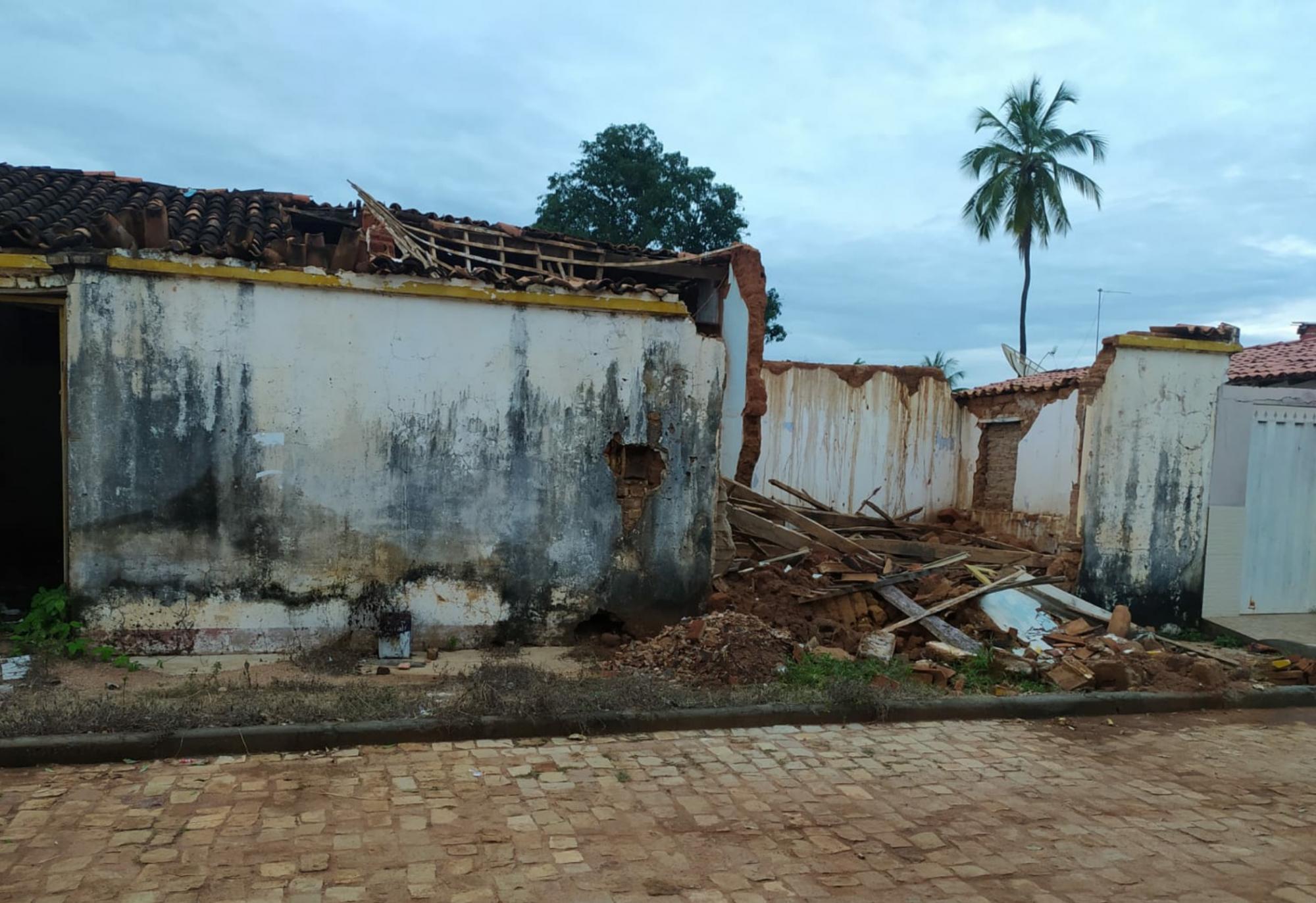 Brumado: Casarão desabafa após fortes chuvas no distrito de Umbuaranas