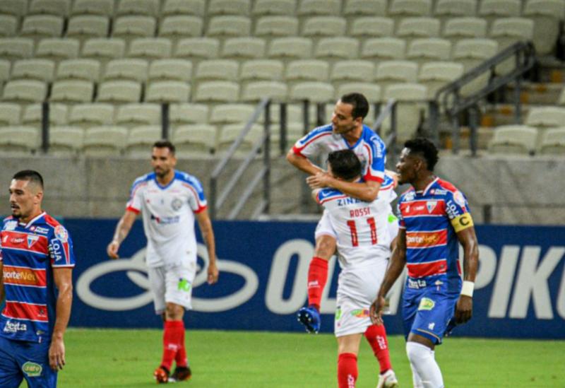 Bahia goleia o Fortaleza em jogo decisivo contra o Z-4