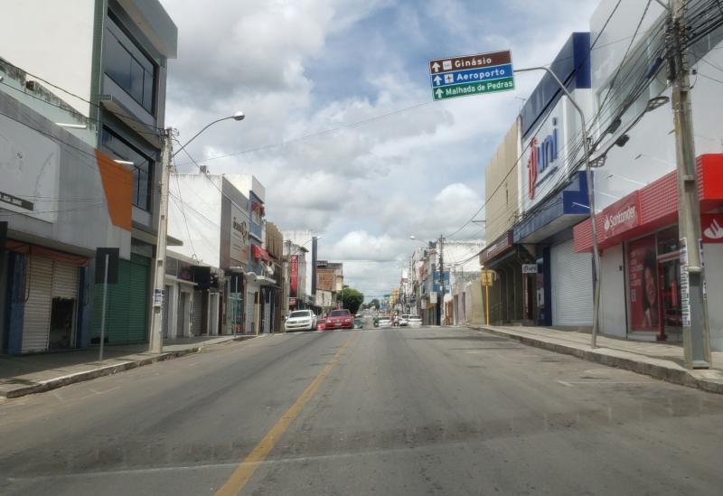 Bahia prorroga fechamento de atividades não essenciais por 48h e estende toque de recolher