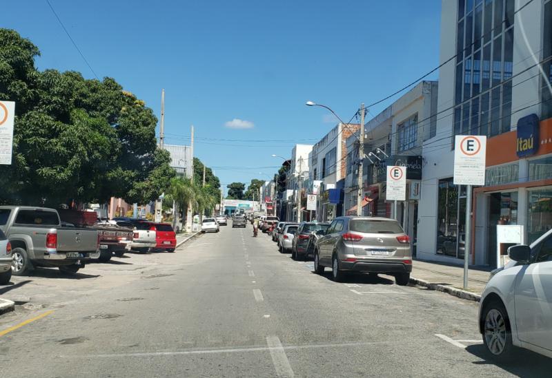 Brumado: CDL informa que abertura do comércio neste dia 1º de maio é facultativa