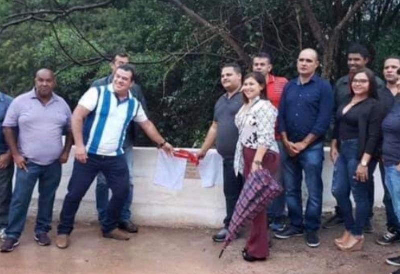 Deputado Marquinho Viana inaugura ponte da Bocaina, em Ibicoara