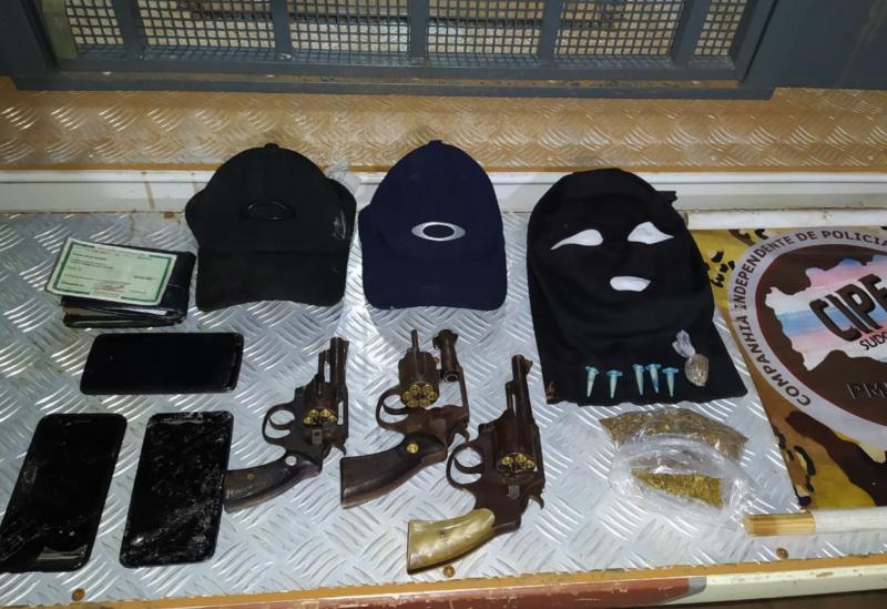 Suspeitos de envolvimento em tentativa de assalto a banco morrem em confronto com a polícia em Caculé 