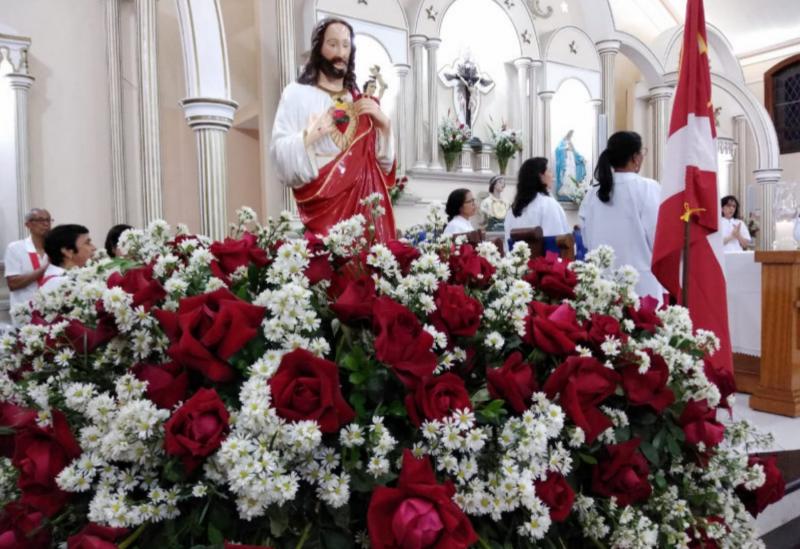 Brumado: Missa na matriz do Bom Jesus celebra Solenidade do Sagrado Coração de Jesus