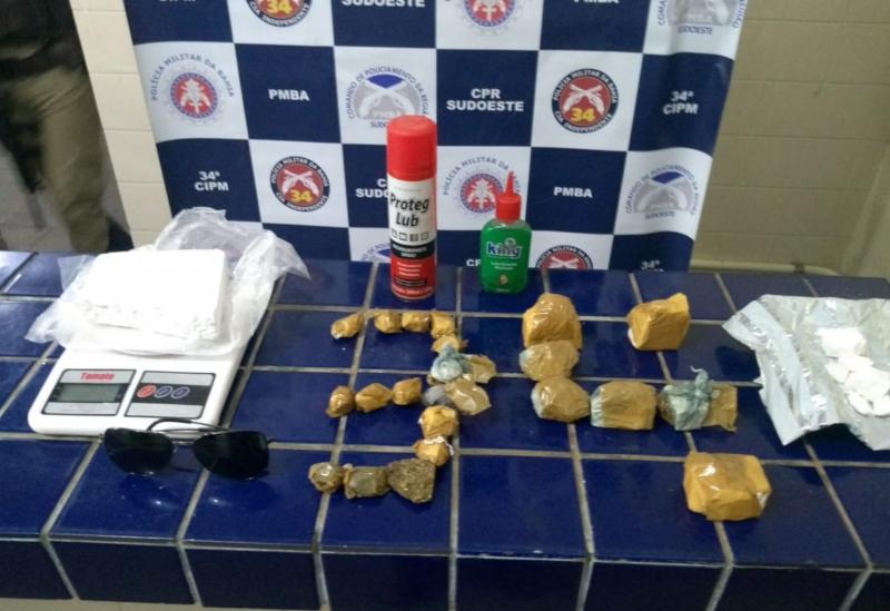 Brumado: homem é detido após ser flagrado com drogas no Bairro São Jorge 