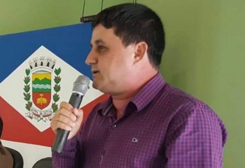 Prefeito de Barra da Estiva é punido por irregularidades em licitação