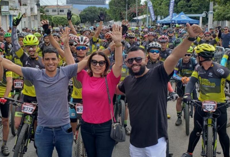 Brumado: vereadora Ilka Abreu prestigiou o Desafio Terra do Minério