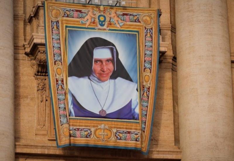Irmã Dulce se torna santa; canonização reconhece trabalho social