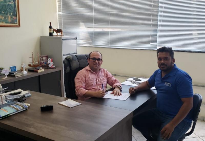 Empresa Construmendes recebe ordem de serviços em Presidente Jânio Quadros