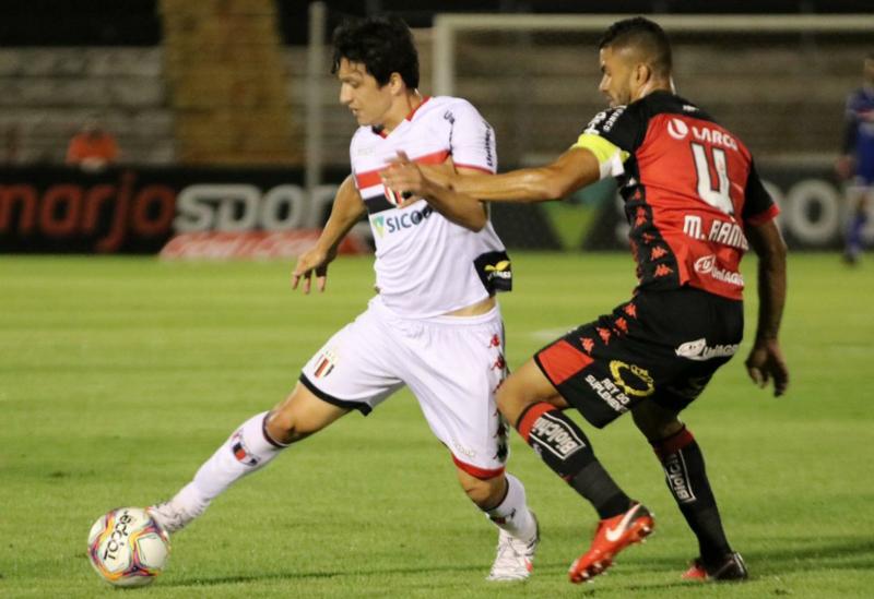 Vitória sofre gol relâmpago e acaba derrotado em Ribeirão Preto