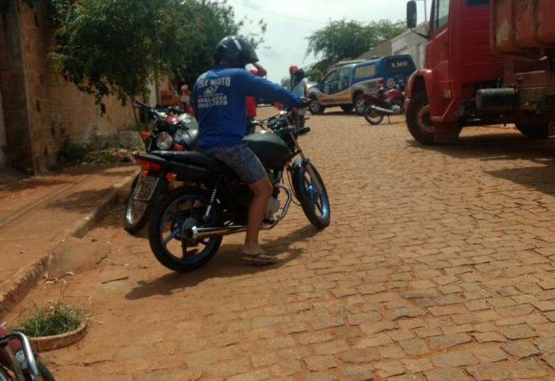 Brumado: homem é encontrado morto dentro de carro no Bairro Olhos D'água