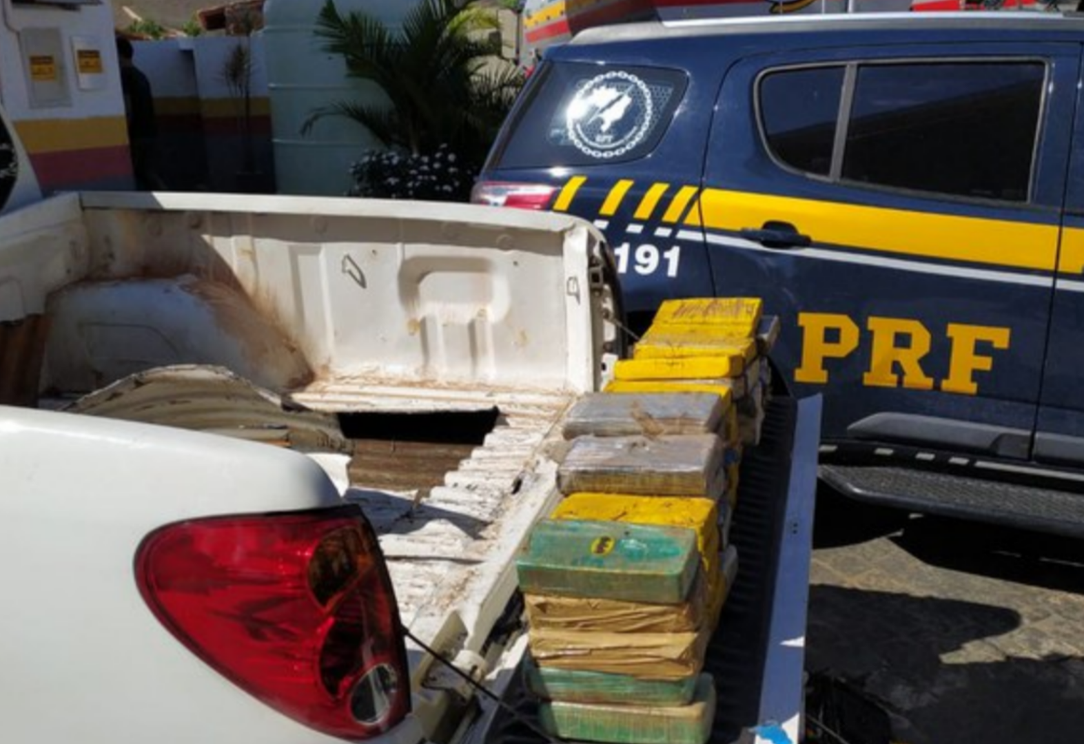 Caetité: PRF apreende quase 50 kg de cocaína e causa um prejuízo superior a R$ 8 milhões ao crime organizado