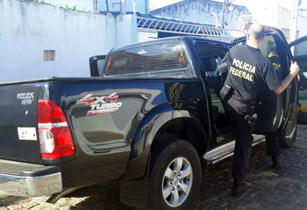 Operação da PF investiga 6 parlamentares e faz buscas em imóveis de Aécio e Paulinho da Força 